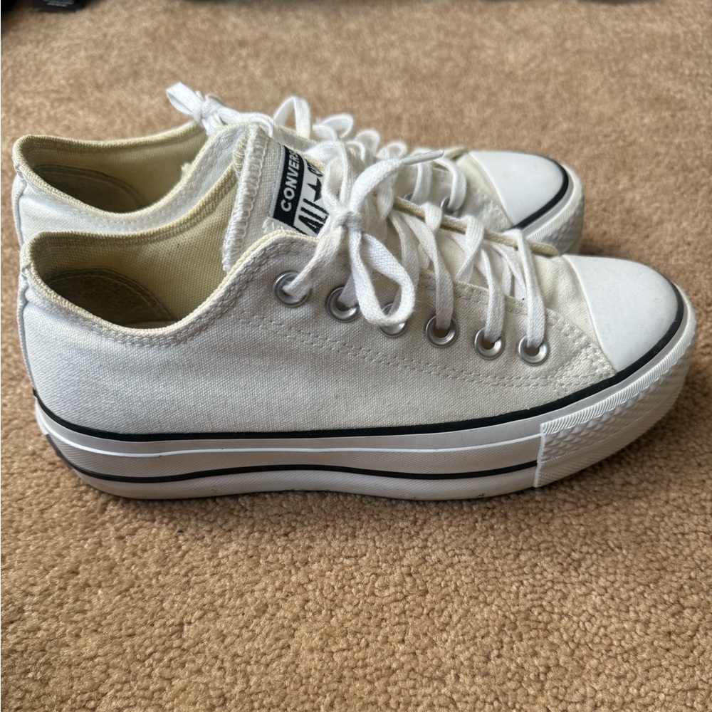 Chuck Taylor Platform Converse Shoes White and Black BARLEY WORN